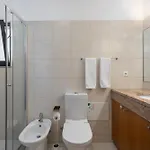 Camelia's I By An Island Apart, Lda * Funchal (Madeira)